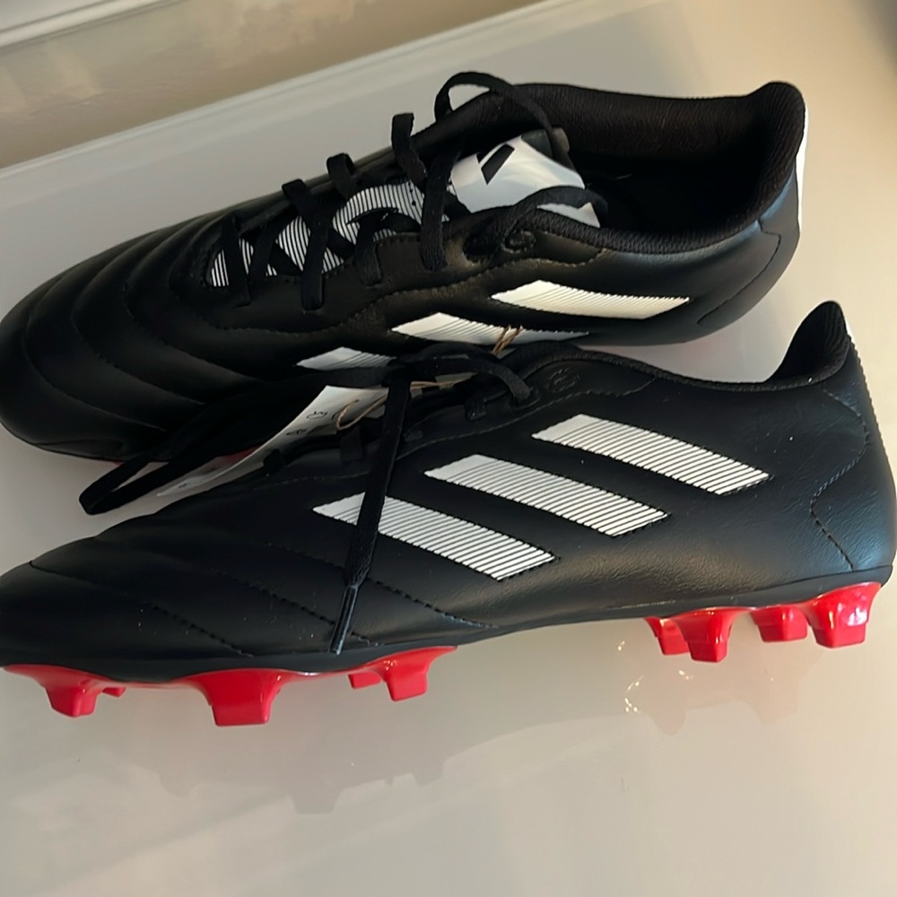 Soccer Cleats 10.5 NWT Adidas